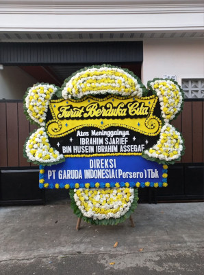 Papan Bunga Duka di Bumi Ayu