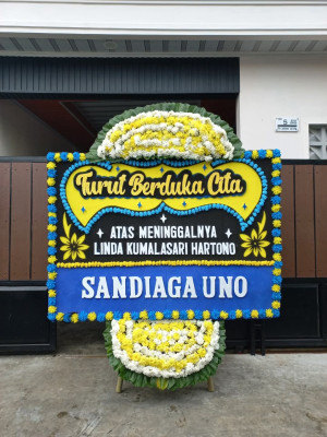Papan Bunga Duka di Bumi Ayu
